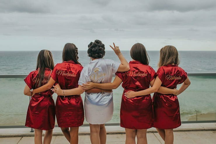 Hens Gonna Have Fun! 5 Fun Ways to Surprise the Bride-to-Be on Her Hen Do